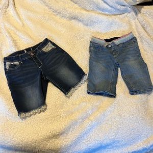 GUC Lot of 4 Girls Bermuda shorts